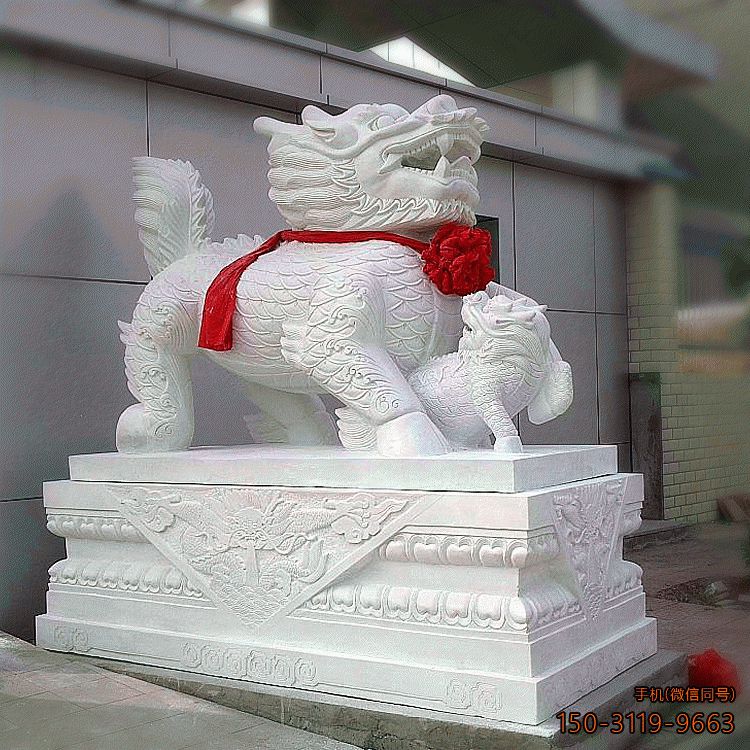 漢白玉石雕麒麟_商場企業看門神獸雕塑