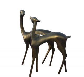 如何制作出精美的玻璃鋼雕塑?