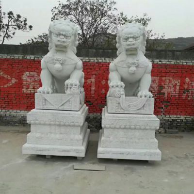 影響廣場石獅子雕塑報價的因素有哪些?