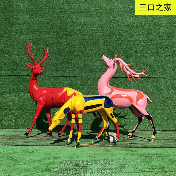 玻璃鋼卡通彩繪景區園林動物景觀梅花鹿雕塑