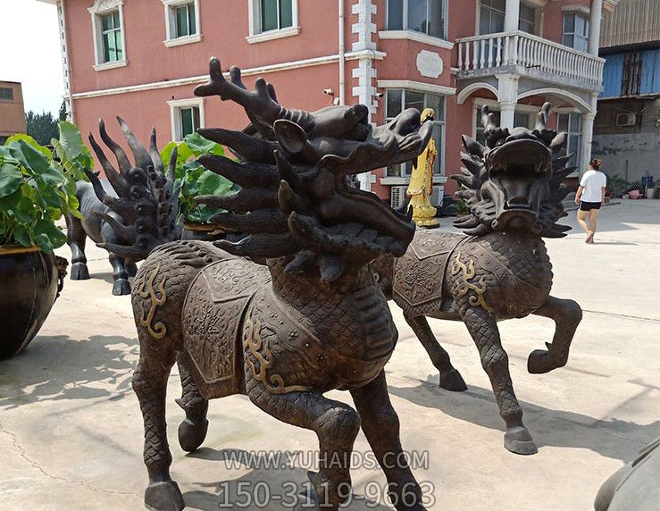別墅草坪創意仿古做舊不銹鋼仿銅麒麟雕塑