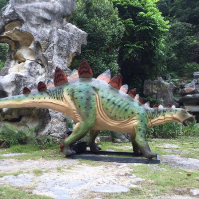 劍齒龍，玻璃鋼仿真恐龍仿生雕塑