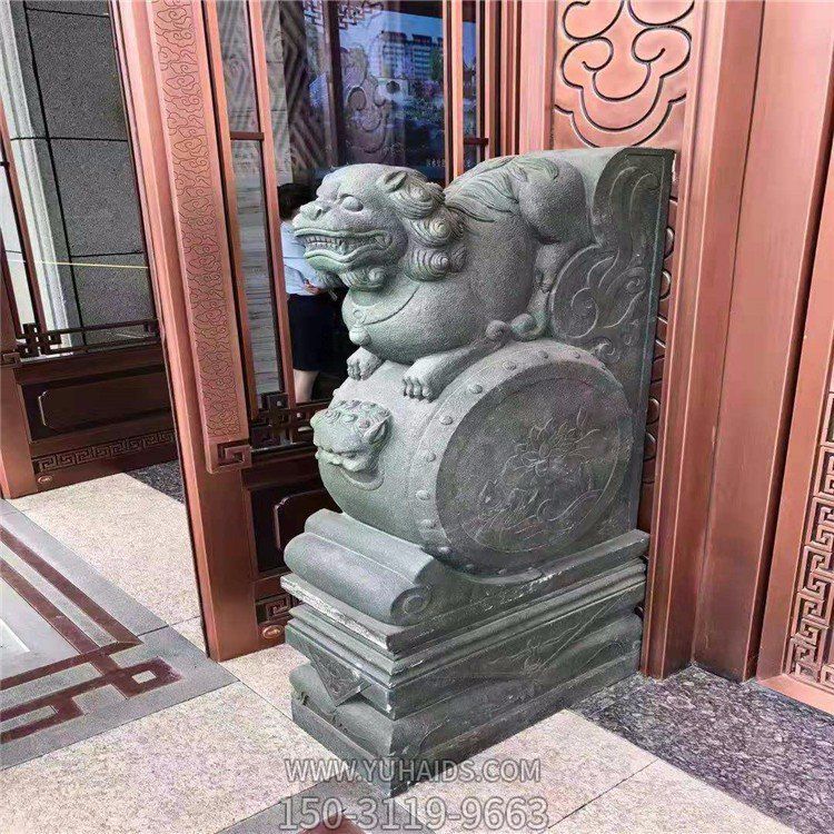 大門兩側石雕抱鼓石雕塑