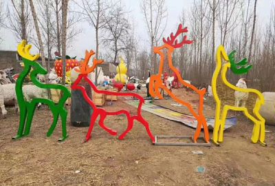 戶外景區玻璃鋼彩繪抽象藝術梅花鹿雕塑