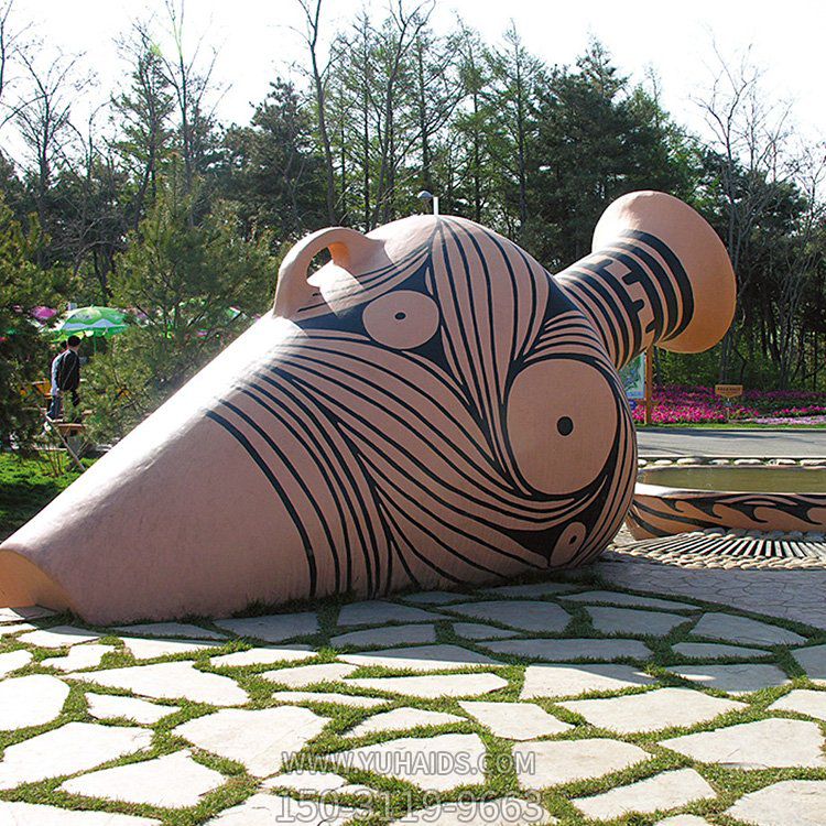 玻璃鋼彩繪創意瓶子雕塑