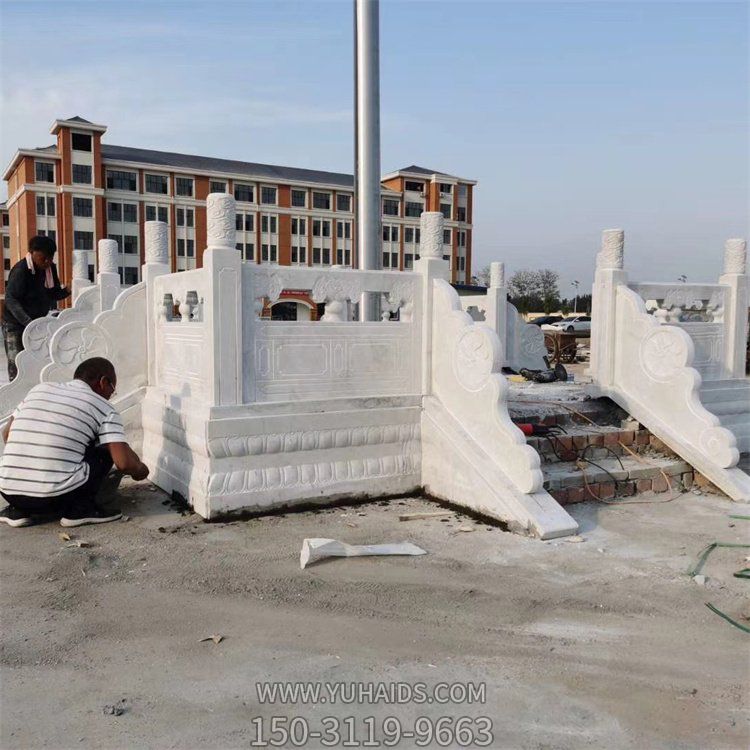 學(xué)校廣場戶外擺放升旗臺漢白玉雕刻防護(hù)欄桿雕塑