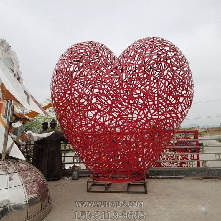 景點(diǎn)不銹鋼鏤空鐵藝網(wǎng)格 大型心形雕塑擺件