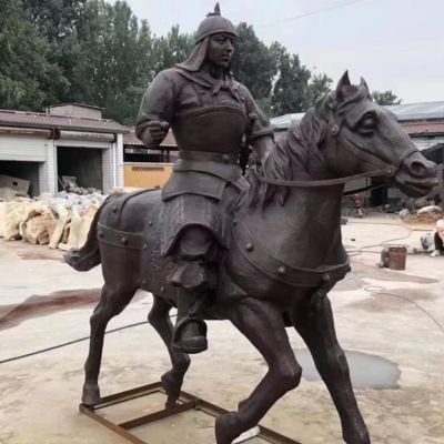 園林景區大型玻璃鋼仿銅騎馬的人物景觀擺件