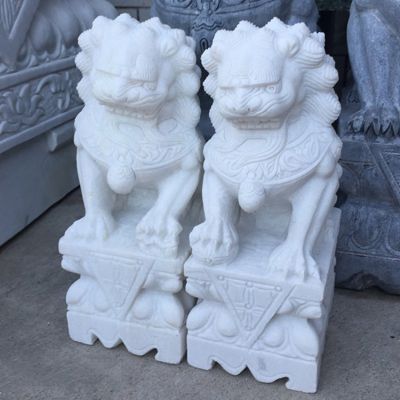 獅子雕塑，戶外園林庭院門口擺放鎮宅獅子