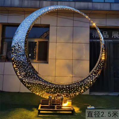 不銹鋼發光雕塑抽象圓環月亮噴霧水景雕塑擺件
