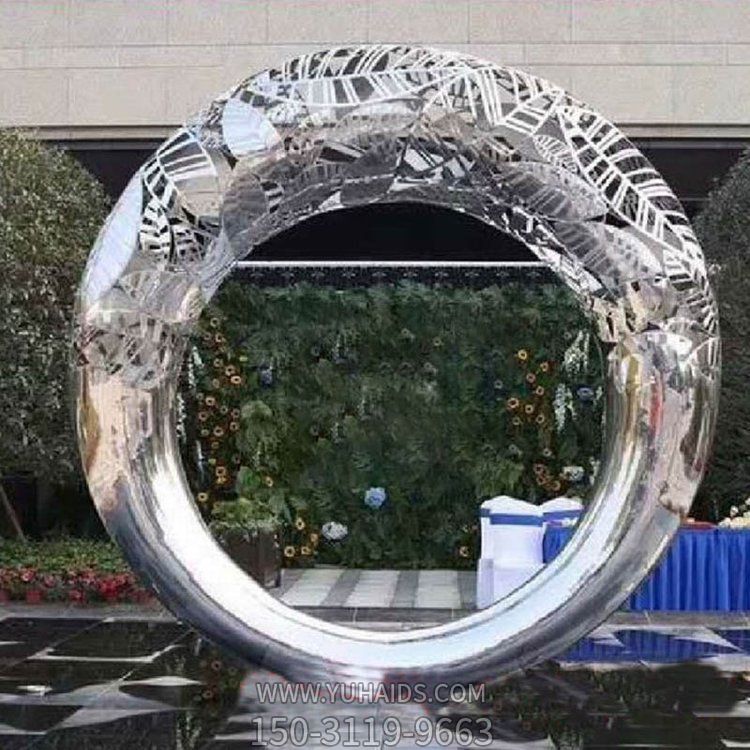 不銹鋼鏤空樹葉圓環房產樓盤戶外景觀雕塑