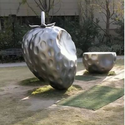 戶外公園裝飾擺放不銹鋼拉絲水果草莓雕塑