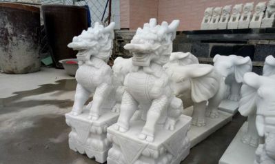 戶外景區漢白玉石雕鎮宅麒麟雕塑