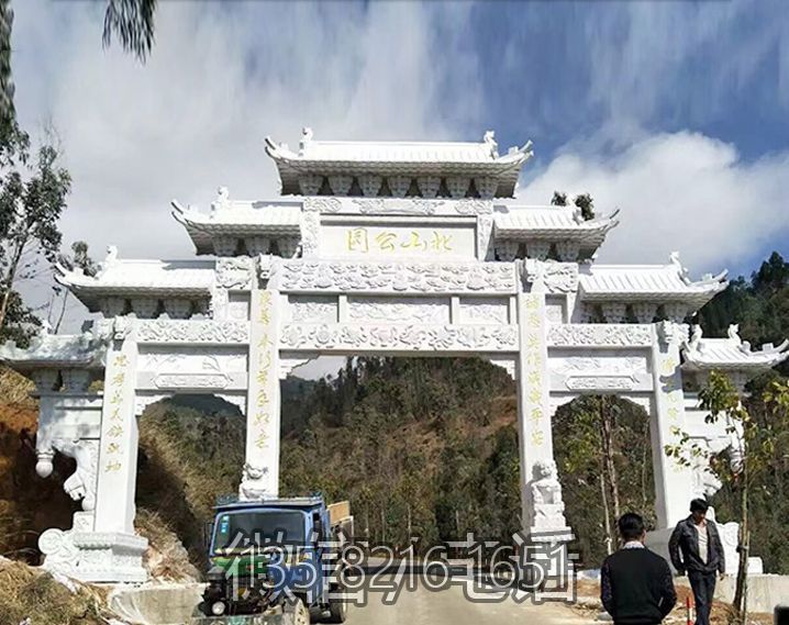 三間四柱石雕門樓