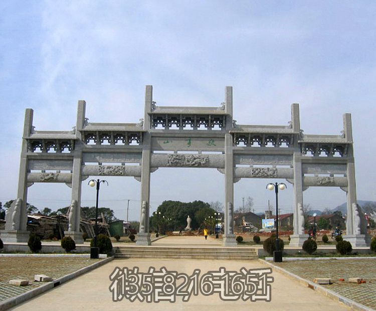 沖天式五間七柱廣場石雕牌坊