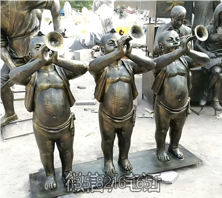 吹嗩吶的玻璃鋼仿銅兒童吹奏雕塑