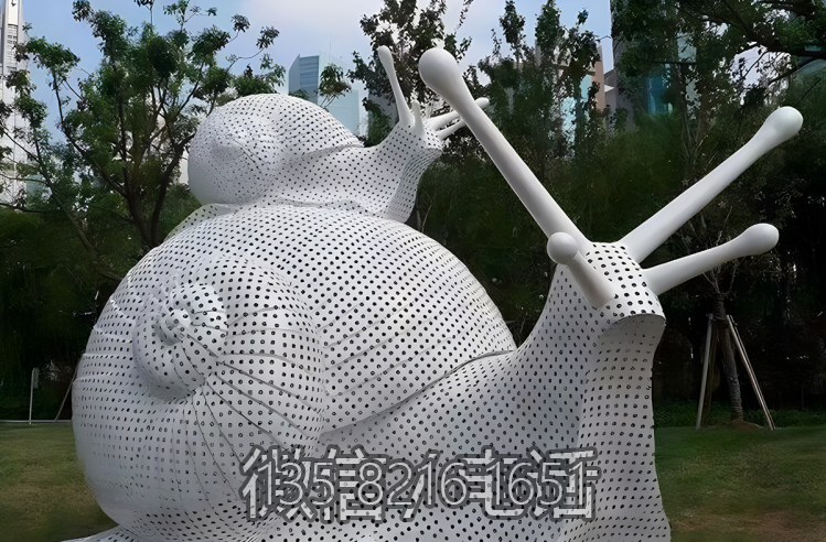 公園廣場大型小動物景觀裝飾擺件不銹鋼鏤空蝸牛雕塑