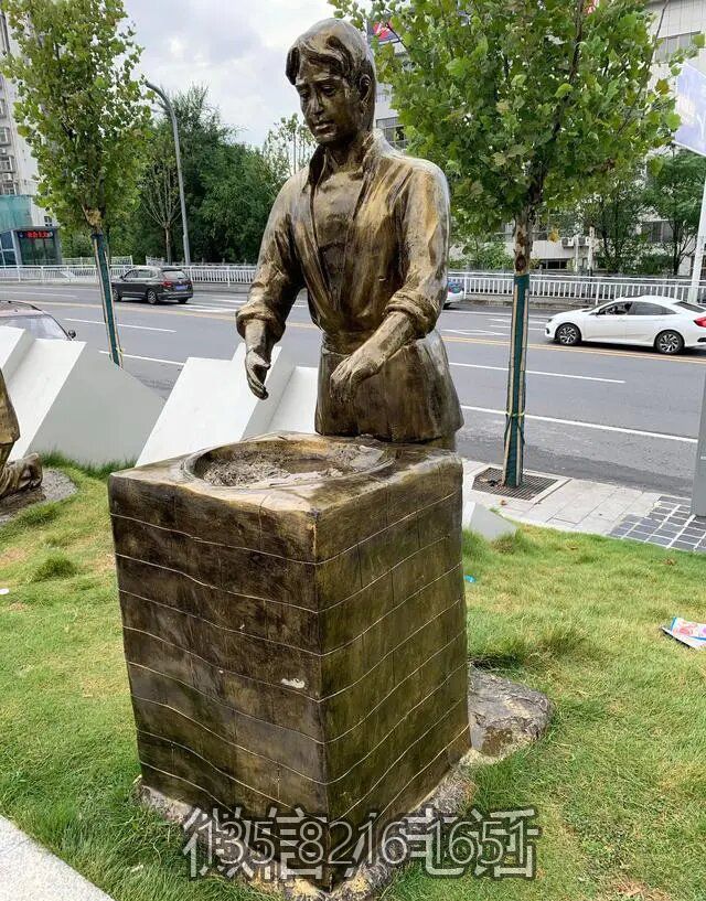 城市街道玻璃鋼炒茶的制茶人物雕塑