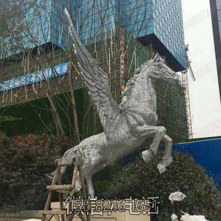 城市景觀擺件不銹鋼十二生肖創(chuàng)意鏤空動(dòng)物擺件馬雕塑