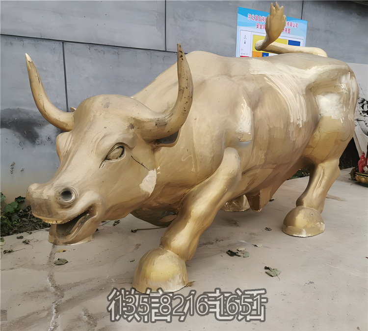定制玻璃鋼鑄銅大型戶外廣場落地擺件動物景觀華爾街牛雕塑