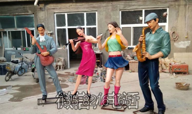 玻璃鋼仿真演奏人物雕塑 公園景觀雕塑