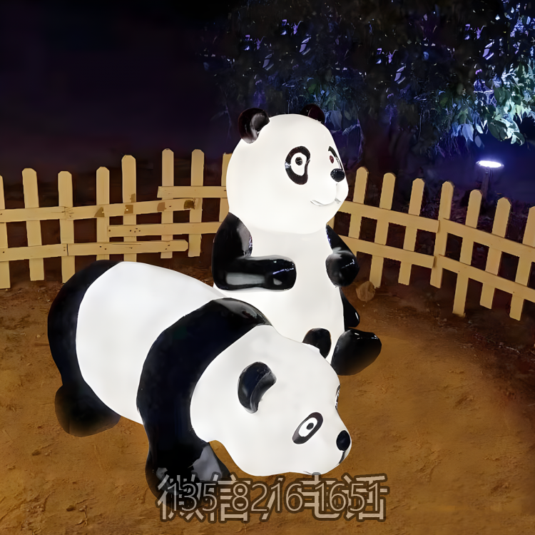 創意定制戶外景觀美陳裝飾擺件玻璃鋼發光動物擺件熊貓雕塑