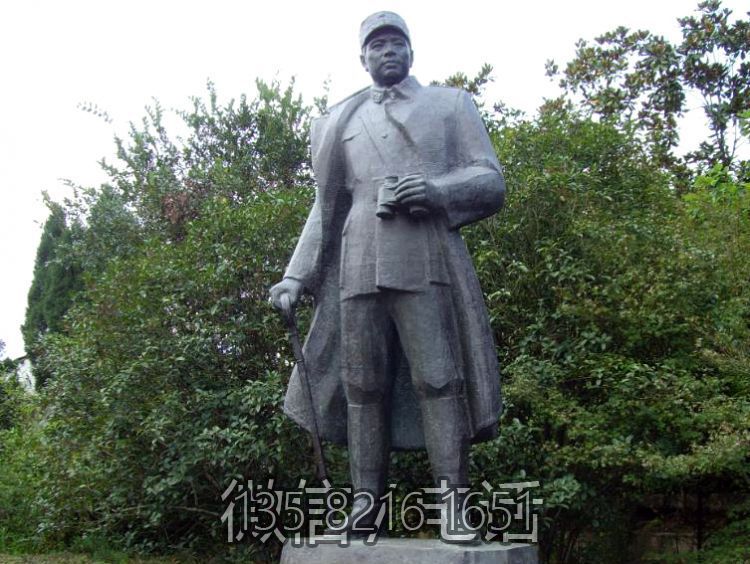 葉挺將軍全身像