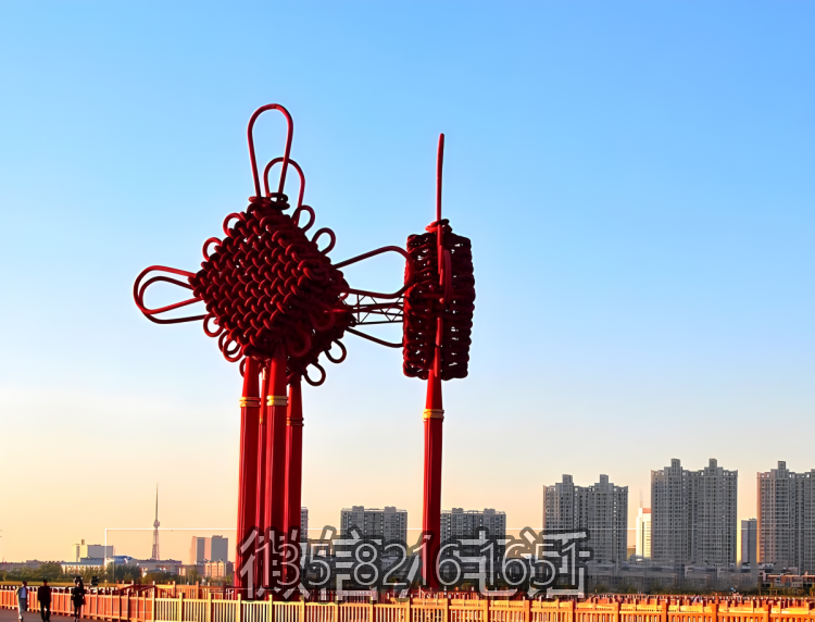 不銹鋼大型中國結(jié)景觀雕塑