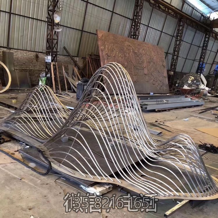 假山雕塑-城市花園不銹鋼抽象立體鏤空鐵藝山形山峰山巒造型