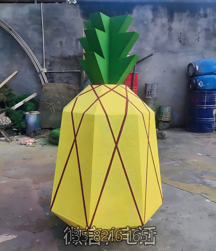 抽象玻璃鋼菠蘿造型雕塑