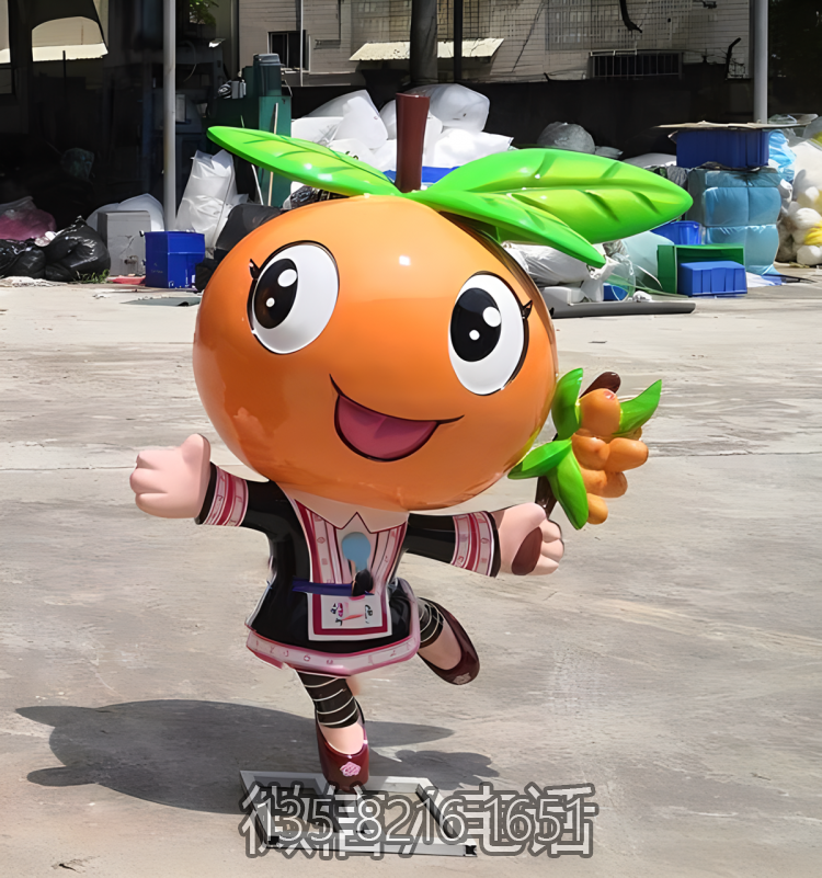 民族風(fēng)卡通枇杷公仔