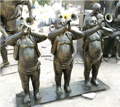 吹嗩吶的玻璃鋼仿銅兒童吹奏雕塑