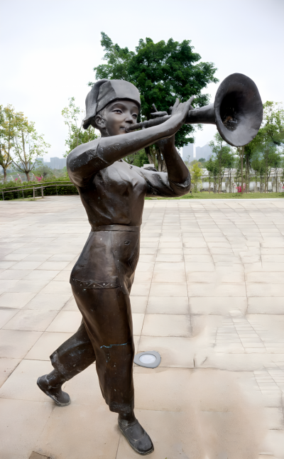 吹嗩吶的少數民族人物銅雕塑