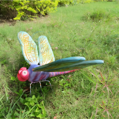 戶外草坪玻璃鋼彩繪卡通動物景觀擺件蜻蜓雕塑