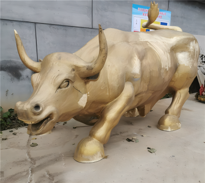 定制玻璃鋼鑄銅大型戶外廣場落地擺件動物景觀華爾街牛雕塑