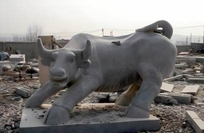 青石石雕園林戶外景觀裝飾動物落地擺件華爾街牛雕塑