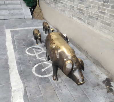 景區園林創意定制鑄銅十二生肖豬雕塑
