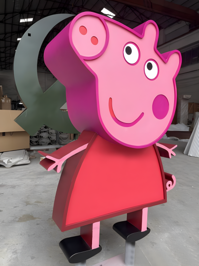 不銹鋼定制動物擺件動畫片小豬佩奇雕塑