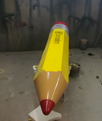 玻璃鋼仿真蠟筆雕塑